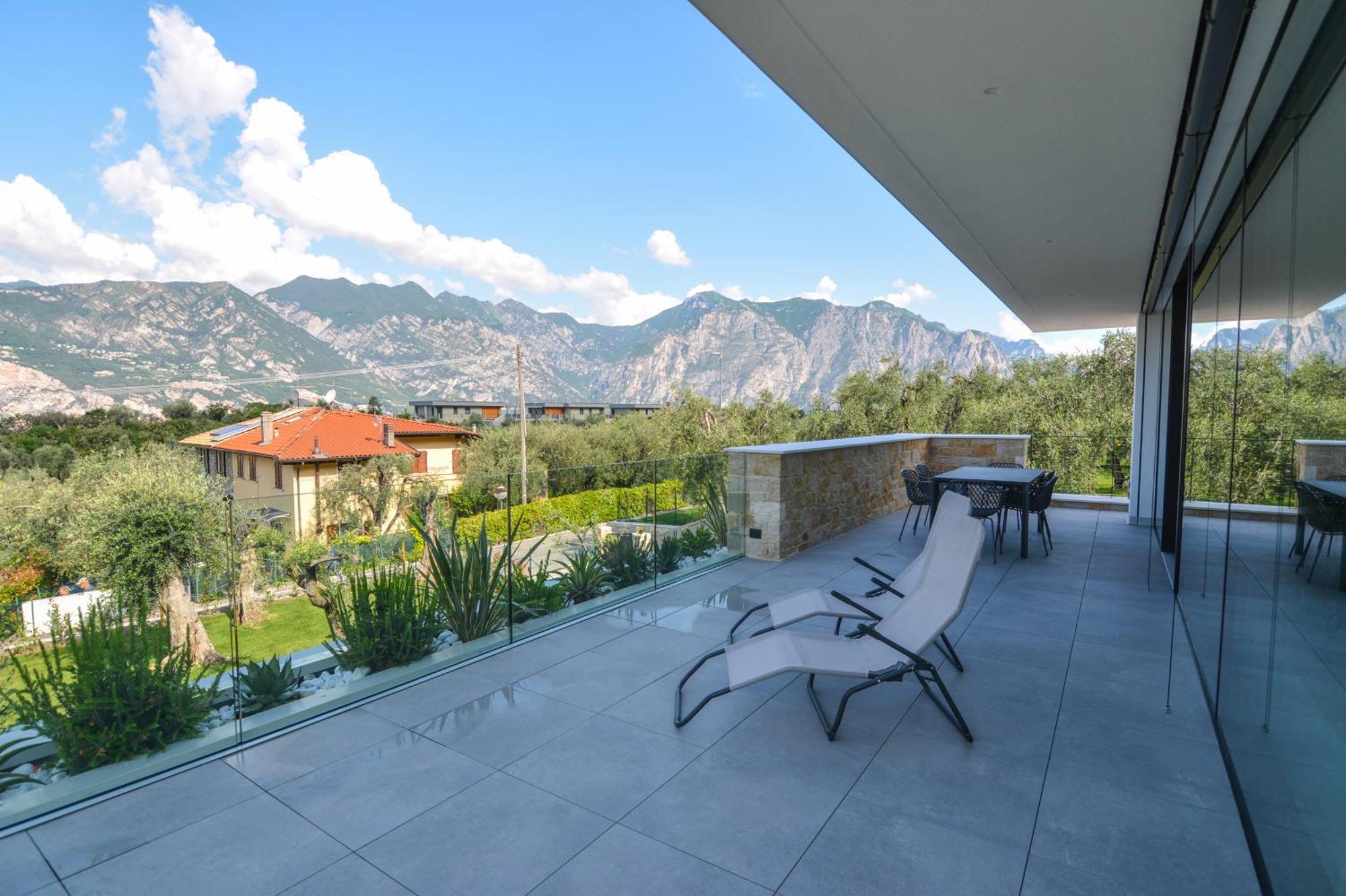 Olivo Luxury Apartments Malcesine Ngoại thất bức ảnh