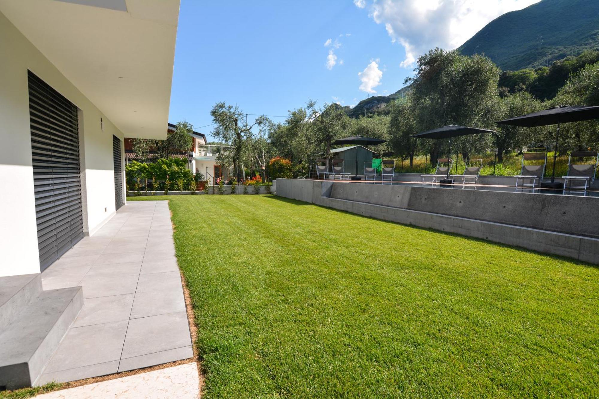 Olivo Luxury Apartments Malcesine Ngoại thất bức ảnh